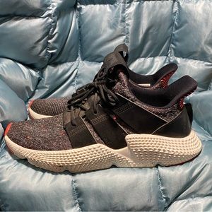 EUC Mens Black Adidas EVM 004001. Sz 9.5. Retail $129. In amazing shape